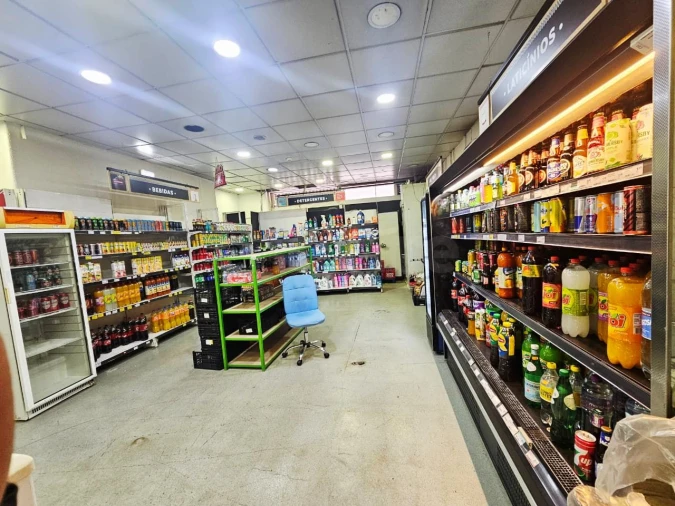 Loja para Trespasse em Falagueira-Venda Nova Foto 1