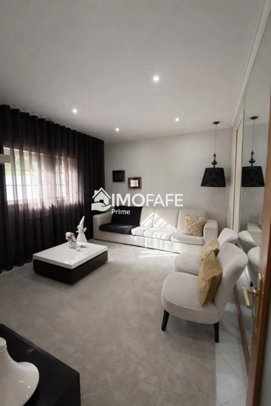 Moradia T4 para Venda em Golães Foto 12