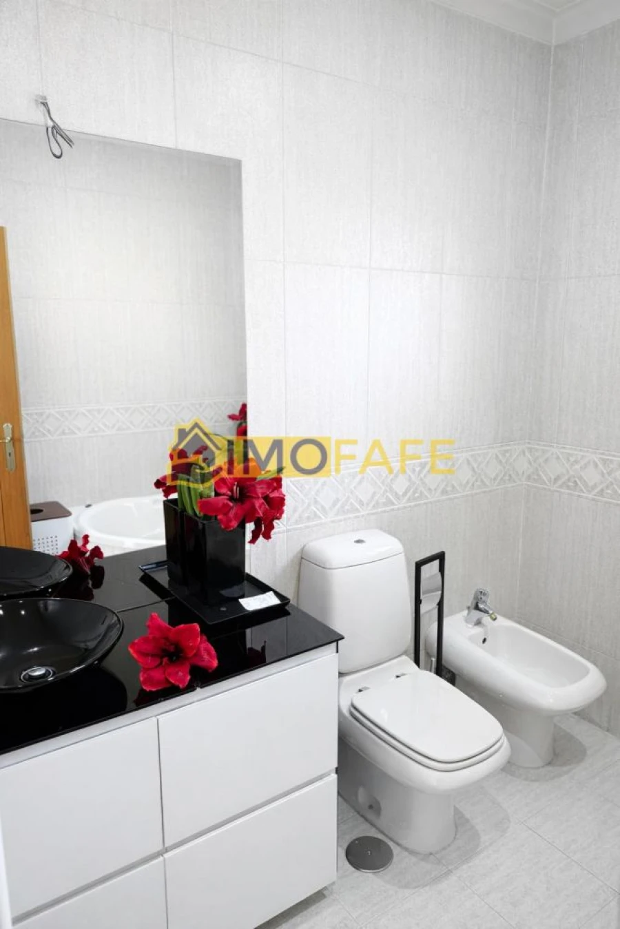 Moradia T4 para Venda em Golães Foto 21