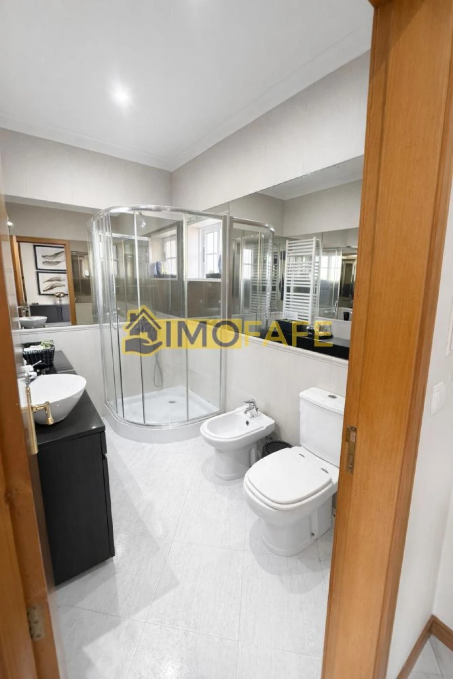 Moradia T4 para Venda em Golães Foto 11