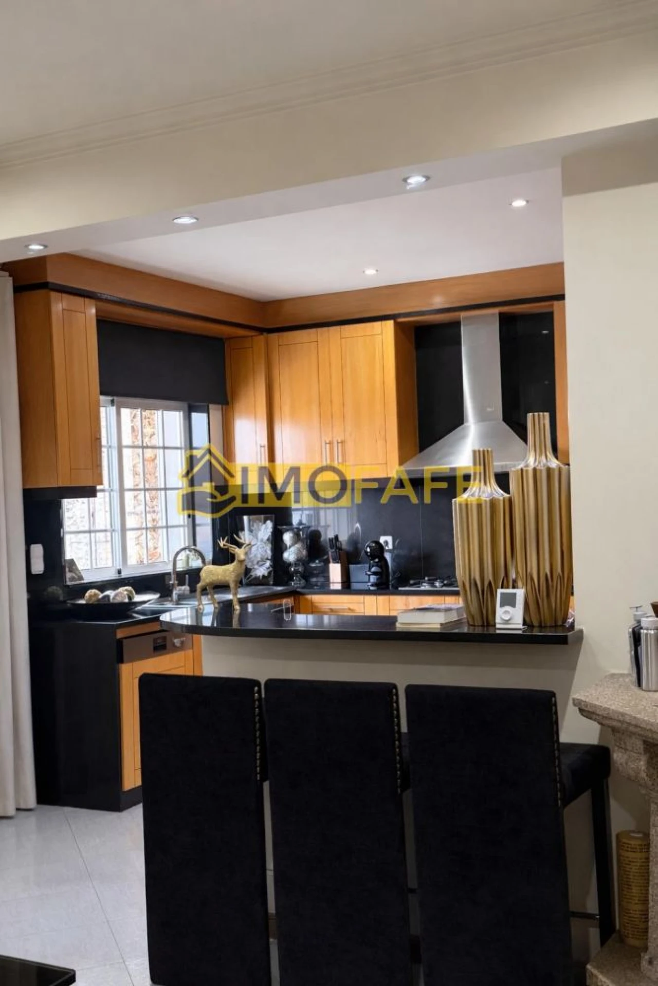 Moradia T4 para Venda em Golães Foto 4