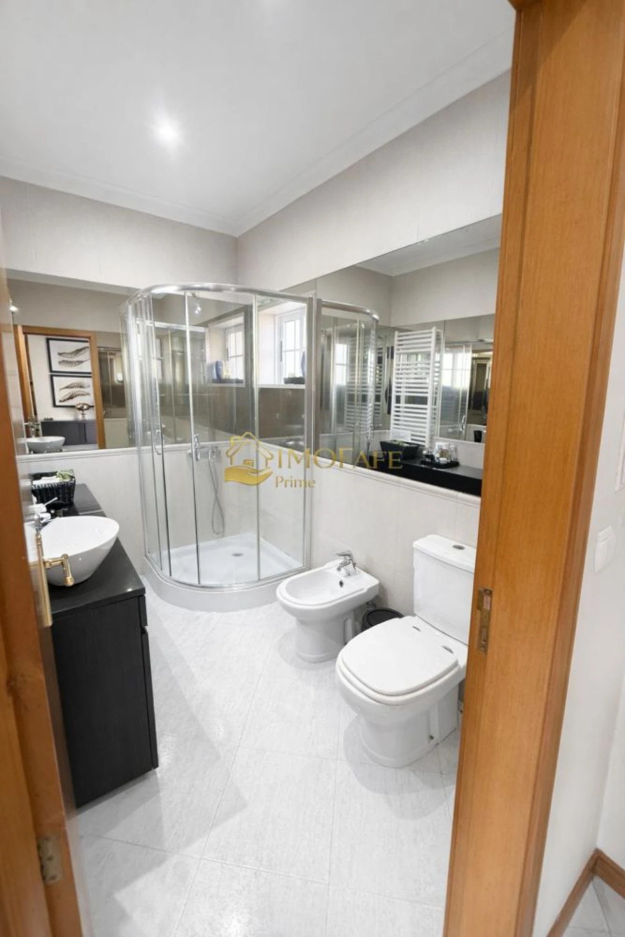 Moradia T4 para Venda em Golães Foto 11