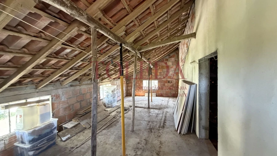 Moradia T4 para Venda em Casais e Alviobeira Foto 41