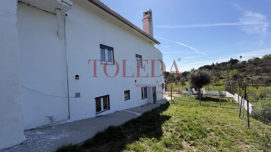 Moradia T4 para Venda em Casais e Alviobeira Foto 21