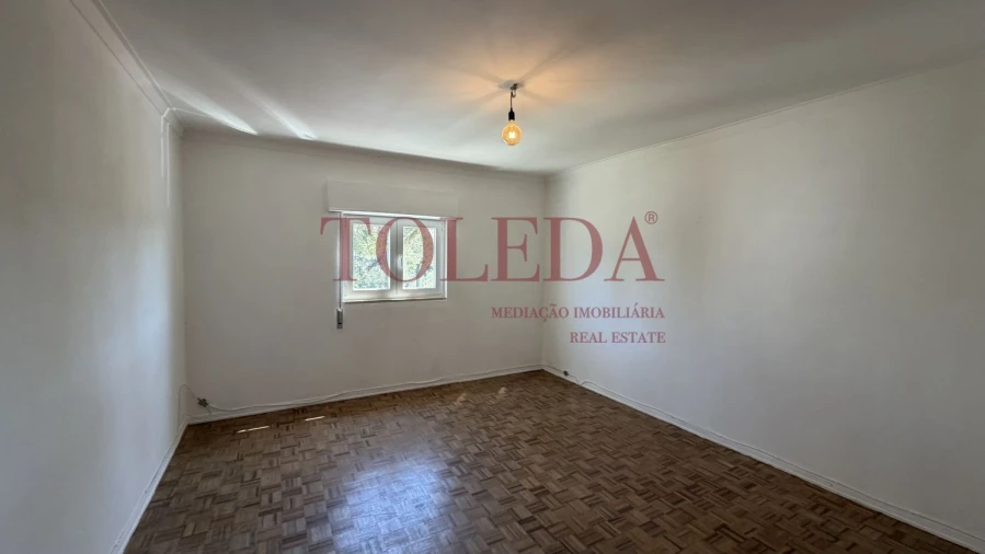 Moradia T4 para Venda em Casais e Alviobeira Foto 25