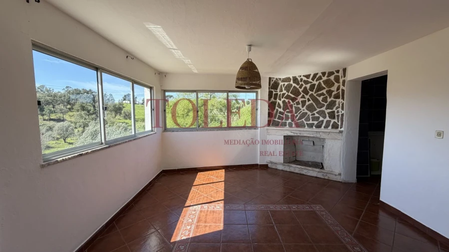 Moradia T4 para Venda em Casais e Alviobeira Foto 31