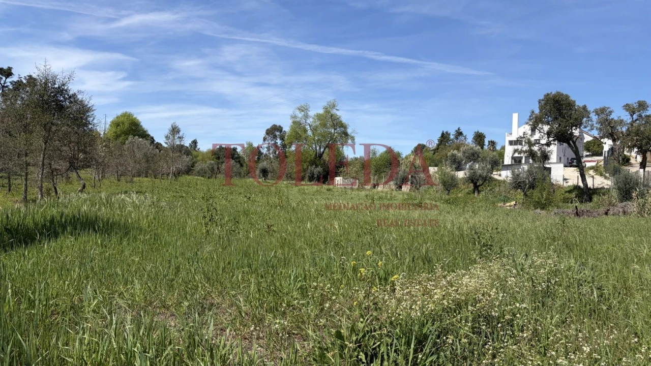 Moradia T4 para Venda em Casais e Alviobeira Foto 54