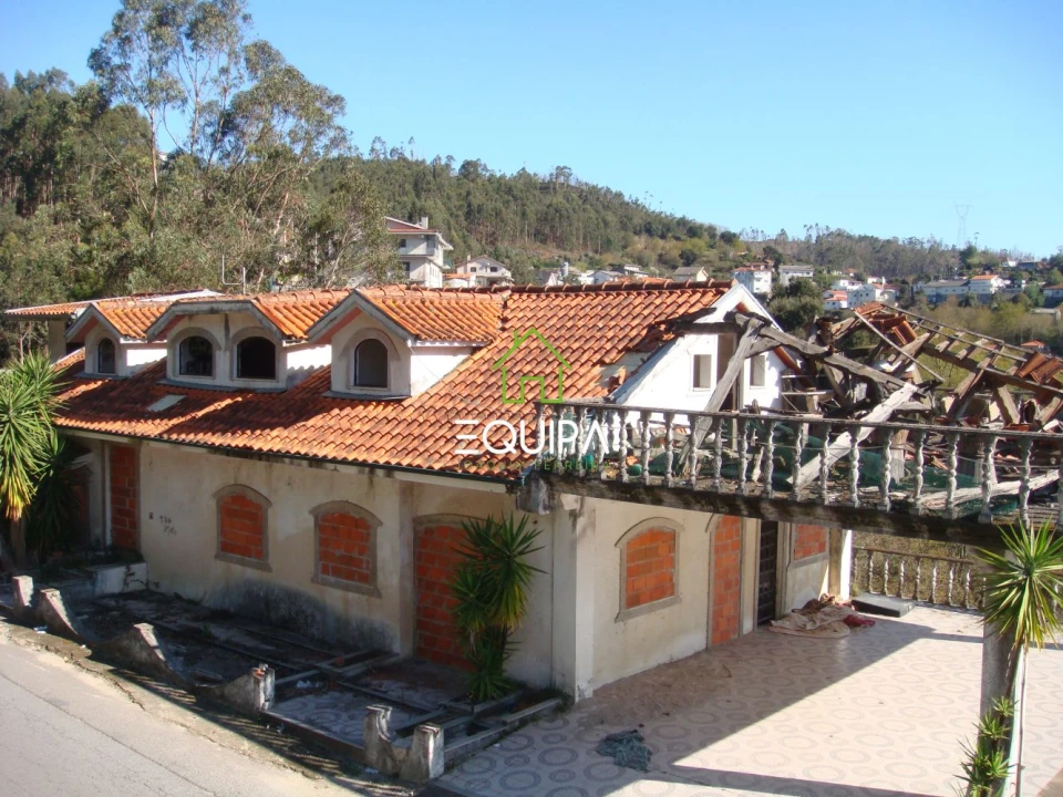 Moradia T3 para Venda em Lordelo Foto 6