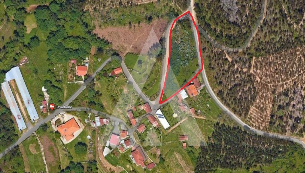 Terreno para Venda em Ossela Foto 1