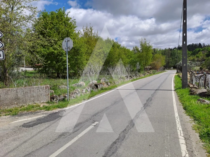 Terreno para Venda em Orgens Foto 3