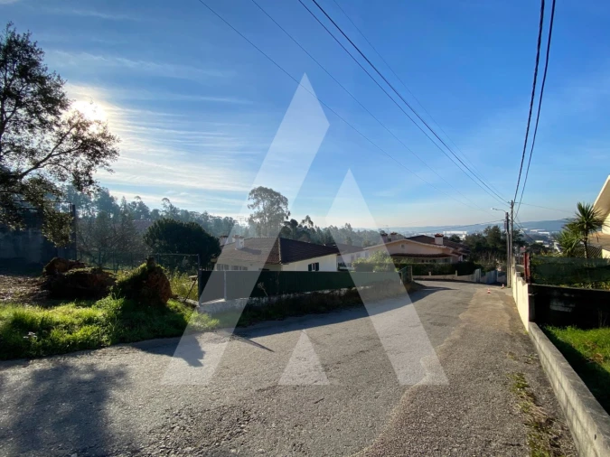 Terreno para Venda em O. Azeméis, Riba-Ul, Ul, Macinhata Seixa, Madail Foto 3