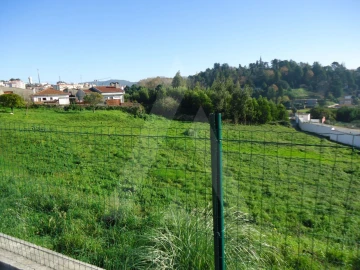 Terreno para Venda em O. Azeméis, Riba-Ul, Ul, Macinhata Seixa, Madail