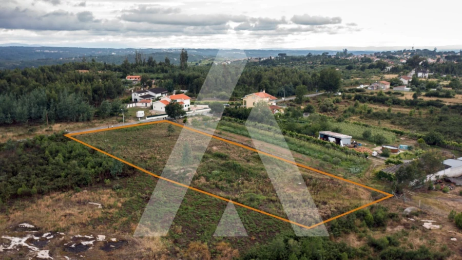 Terreno para Venda em Midões