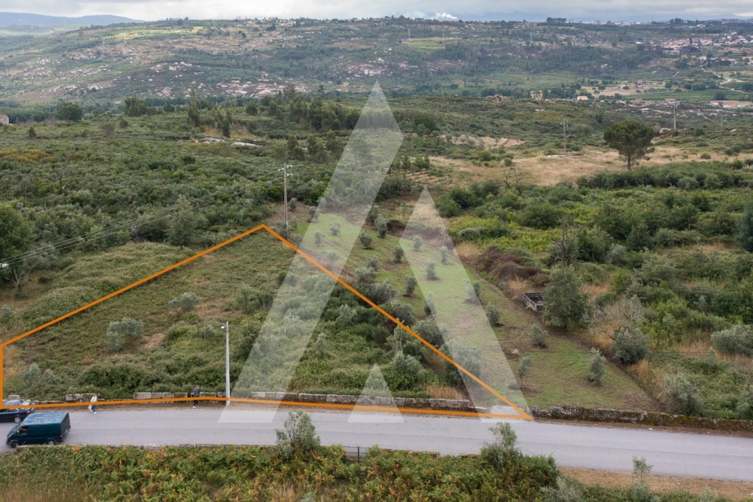 Terreno para Venda em Lagares Foto 2