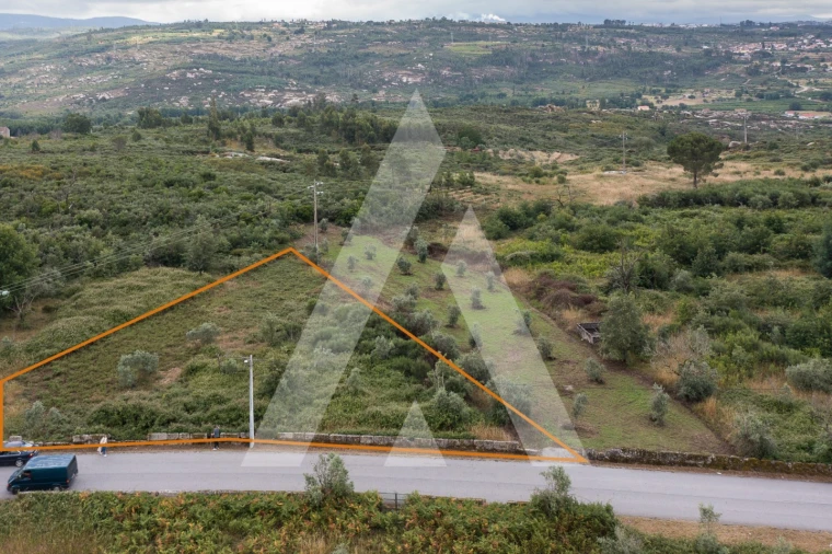 Terreno para Venda em Lagares Foto 2