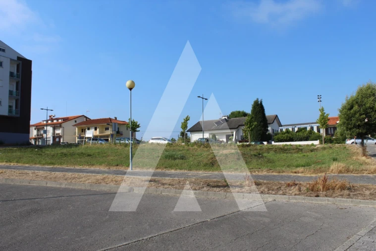 Terreno para Venda em Oliveira do Bairro Foto 4