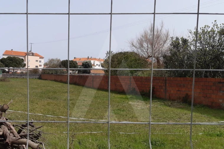 Terreno para Venda em Gafanha da Nazaré Foto 3