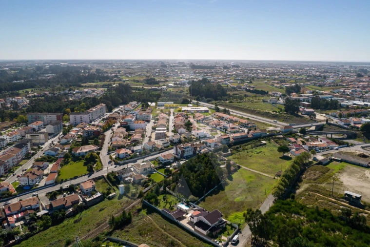 Terreno para Venda em Eixo e Eirol Foto 10
