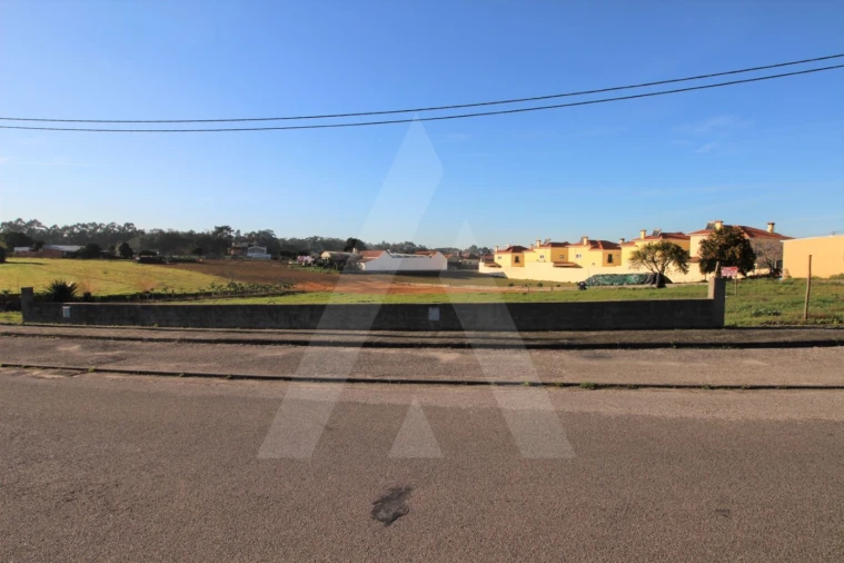 Terreno para Venda em Ouca Foto 1