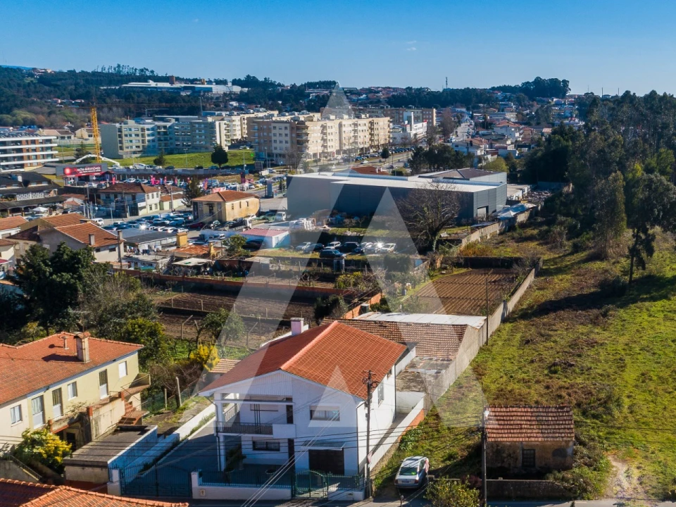 Terreno para Venda em Lourosa Foto 2