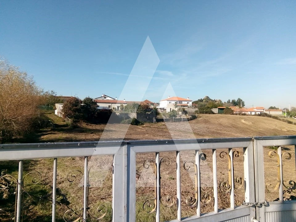 Terreno para Venda em Requeixo, Nossa Senhora de Fátima e Nariz Foto 1