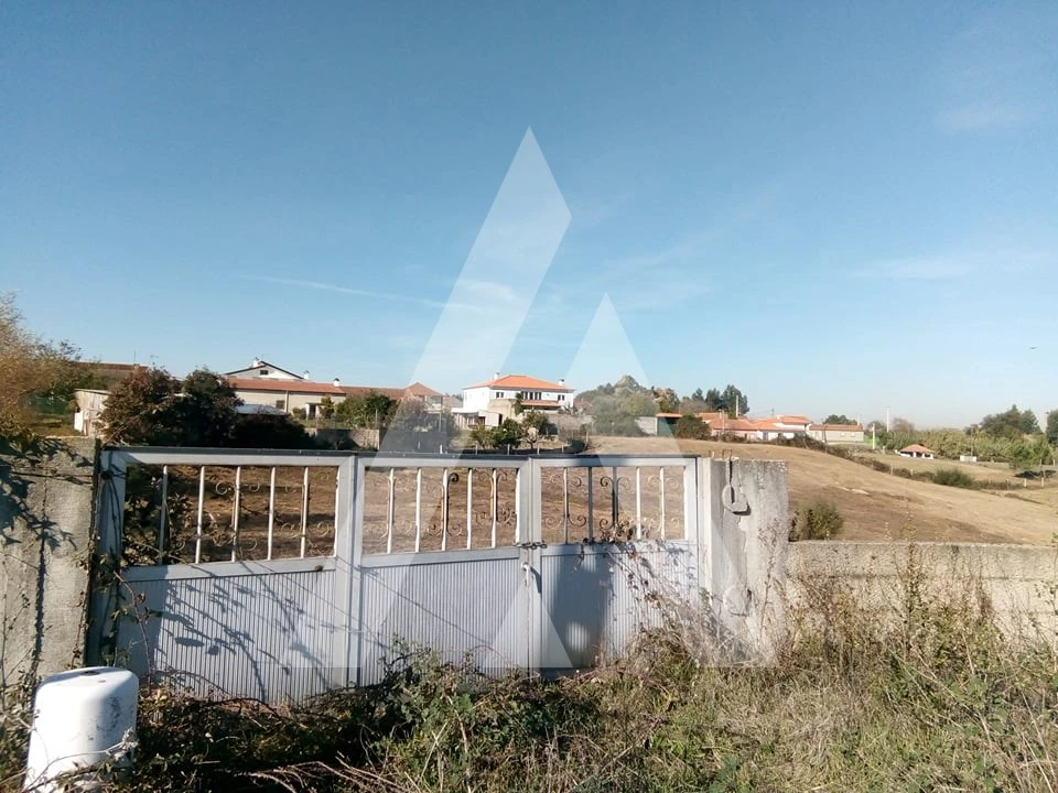 Terreno para Venda em Requeixo, Nossa Senhora de Fátima e Nariz Foto 2