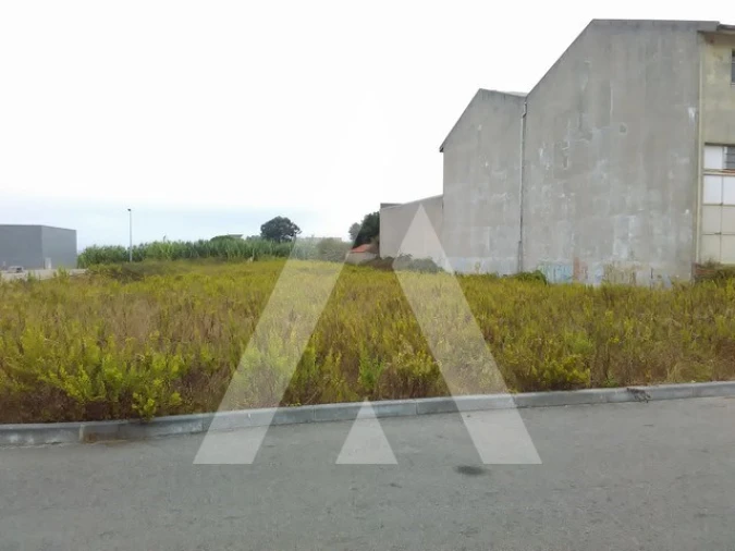 Terreno para Venda em Esgueira Foto 3