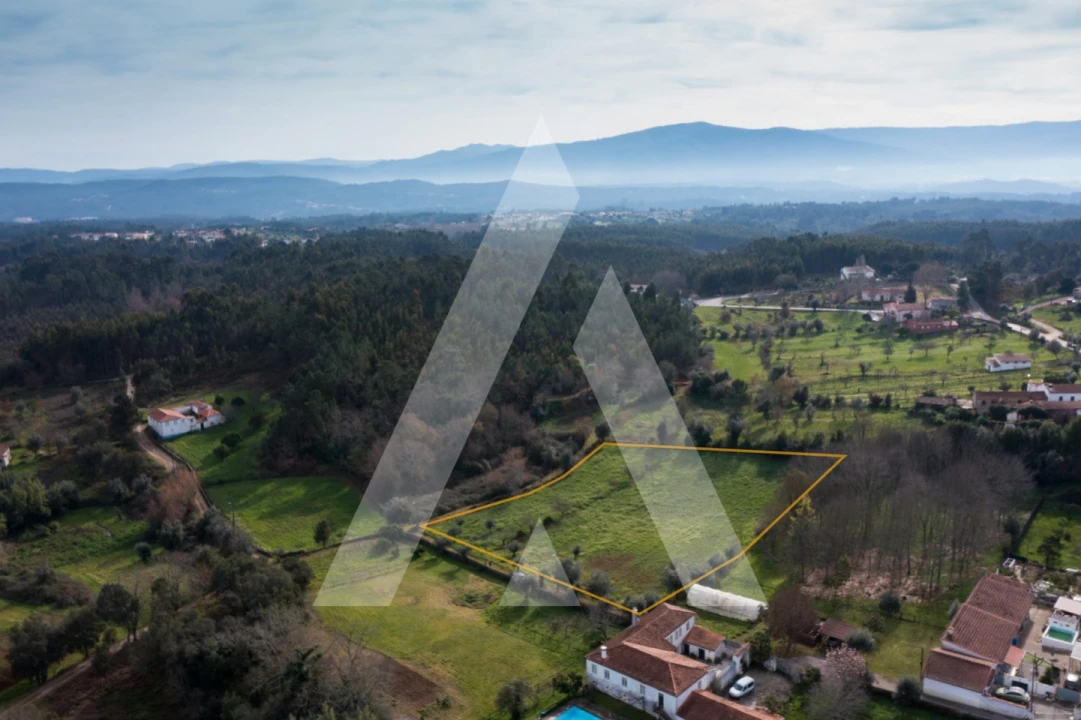 Terreno para Venda em Arrifana Foto 2