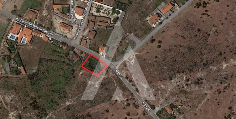 Terreno para Venda em Coimbrão Foto 2