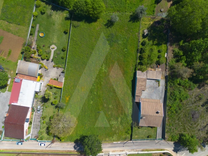 Terreno para Venda em Valongo do Vouga Foto 10