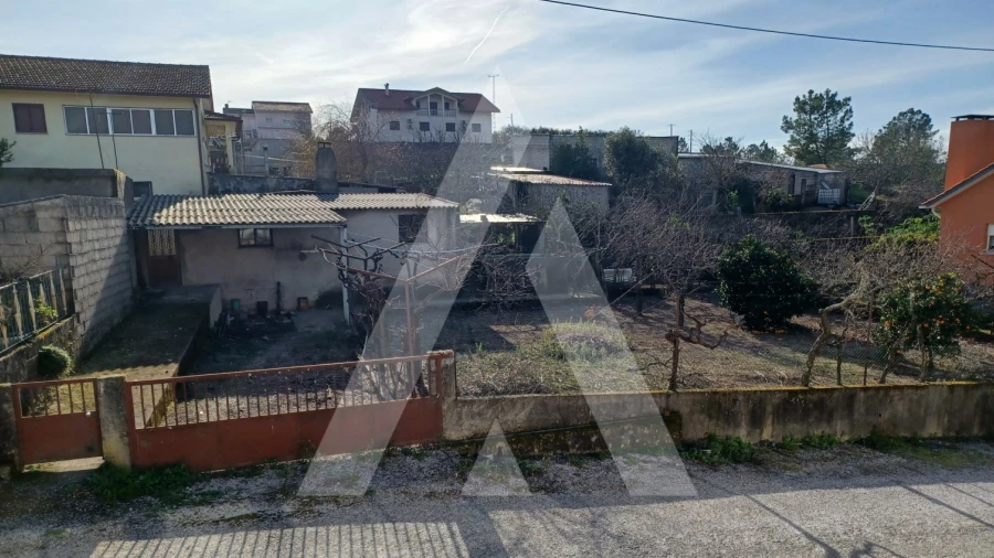 Terreno para Venda em Tavares (Chãs, Várzea e Travanca)