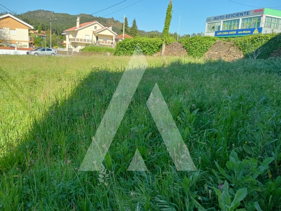 Terreno para Venda em Santa Marta de Portuzelo Foto 2
