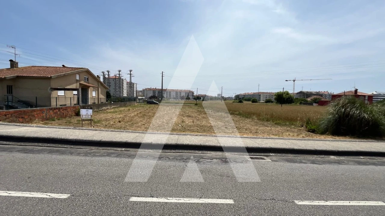 Terreno para Venda em Esgueira Foto 1