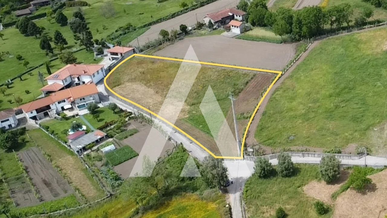 Terreno para Venda em Verim, Friande e Ajude Foto 1