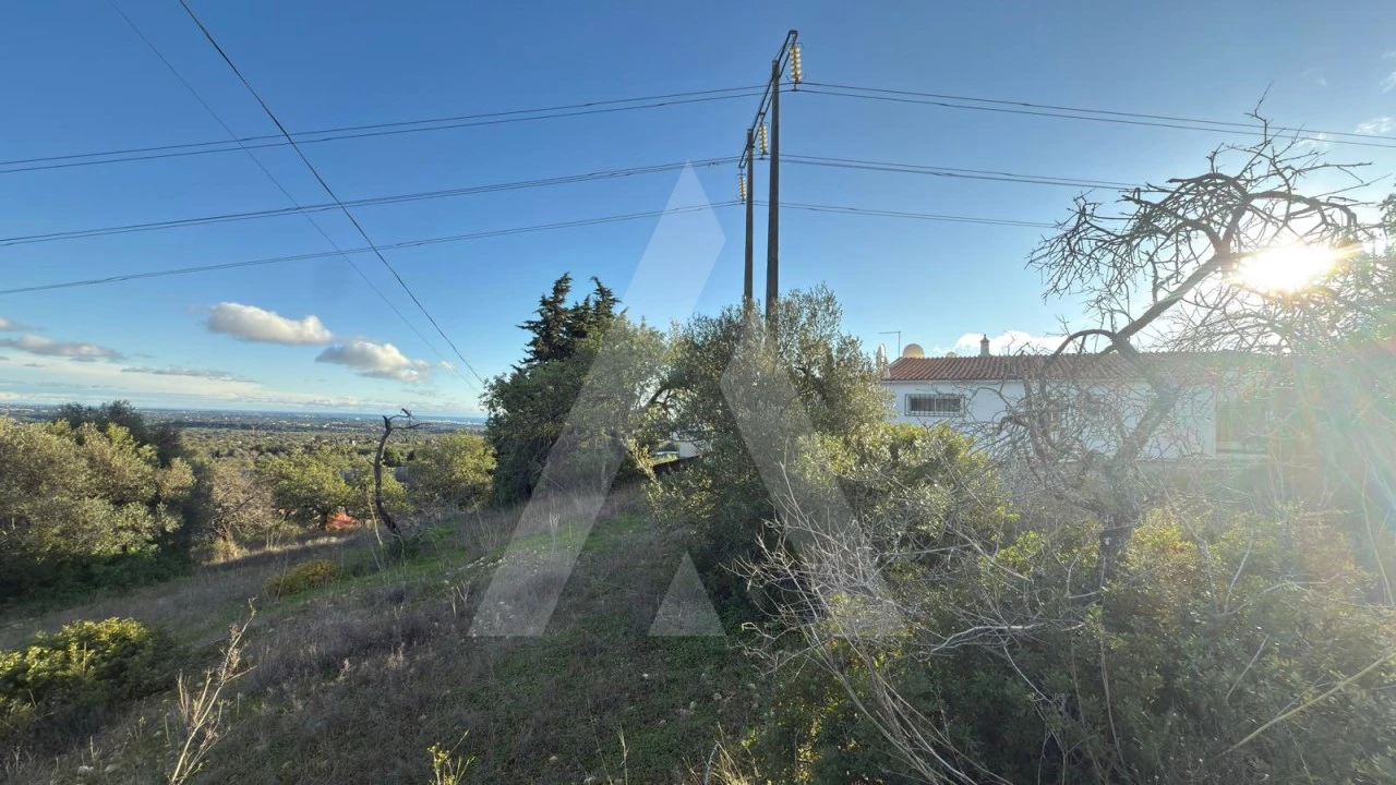 Terreno para Venda em Boliqueime Foto 1