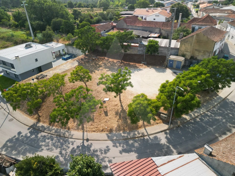 Terreno para Venda em Requeixo, Nossa Senhora de Fátima e Nariz Foto 2