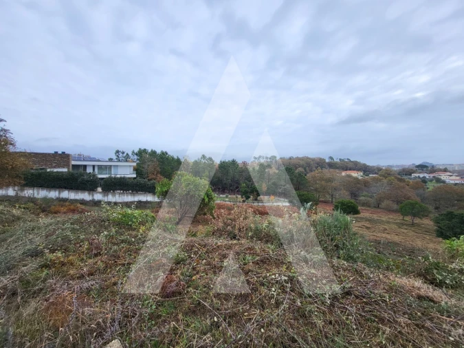 Terreno para Venda em Orgens Foto 2