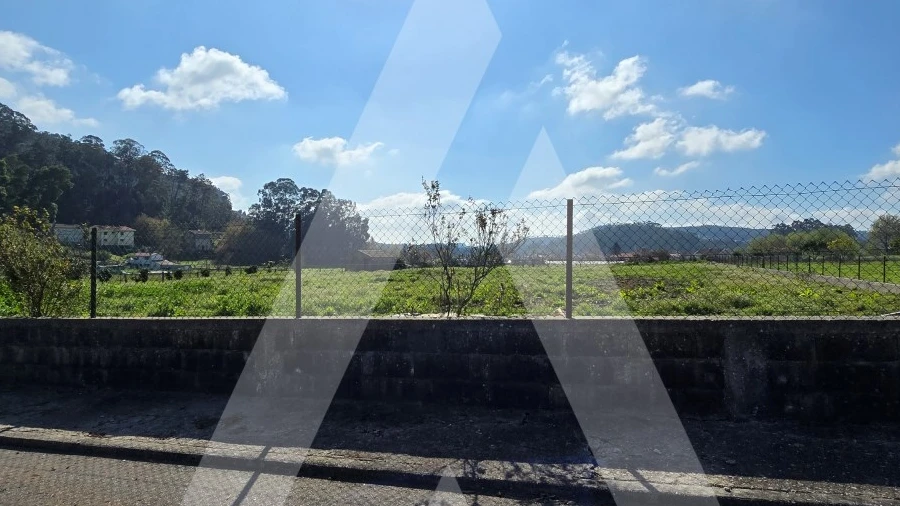 Terreno para Venda em Romariz