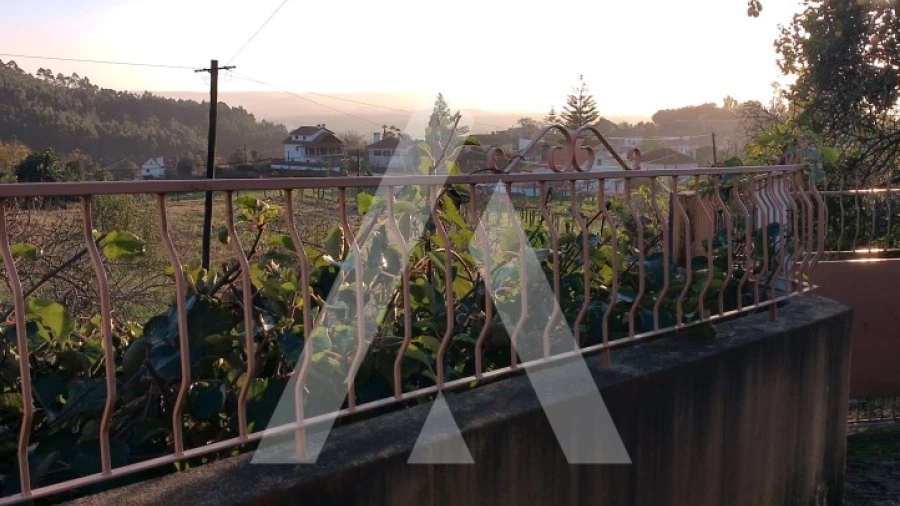 Terreno para Venda em Subportela, Deocriste e Portela Susã