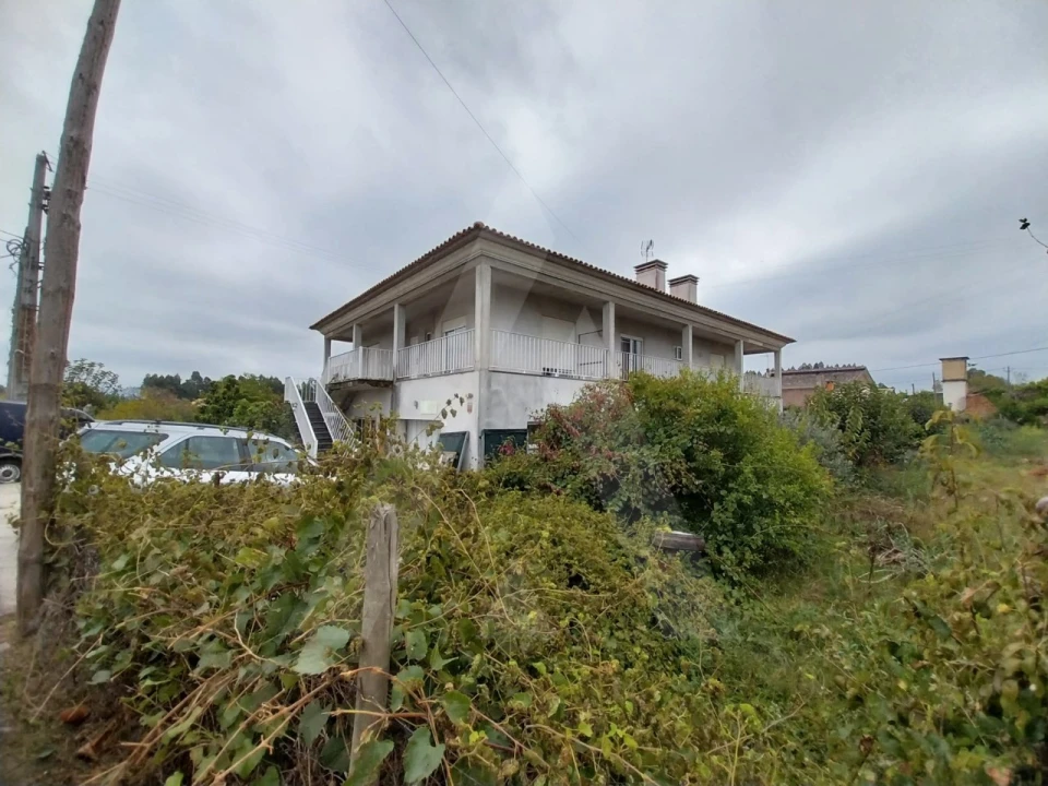 Terreno para Venda em Barrô e Aguada de Baixo Foto 11