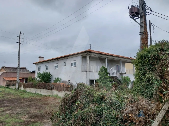 Terreno para Venda em Barrô e Aguada de Baixo Foto 2