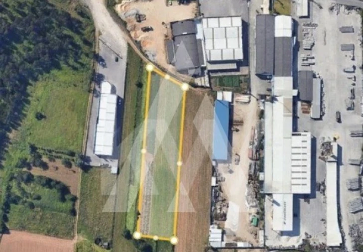 Terreno para Venda em Eixo e Eirol Foto 2