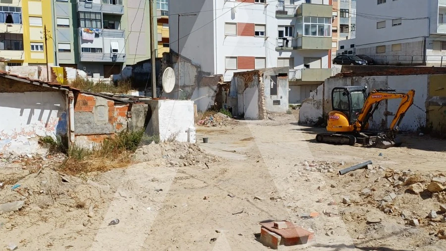 Terreno para Venda em Alto do Seixalinho, Santo André e Verderena