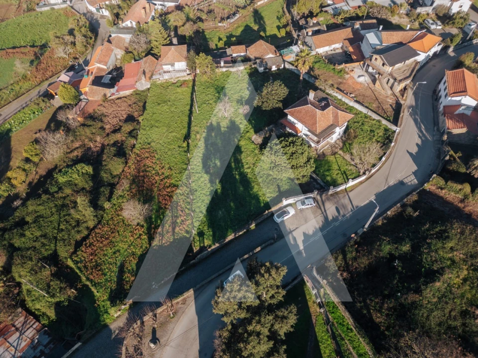 Terreno para Venda em São Miguel do Souto e Mosteirô Foto 3