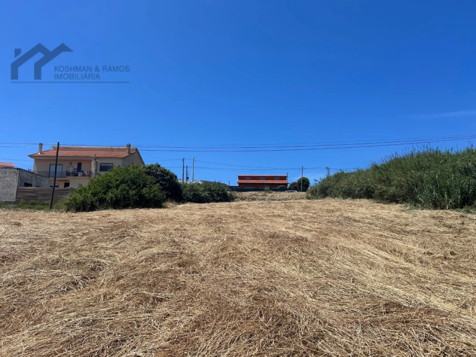 Terreno para Venda em A dos Cunhados e Maceira Foto 1