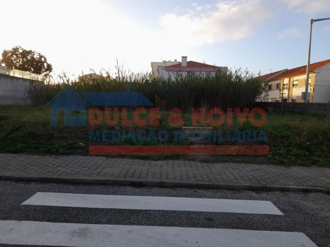 Terreno para Venda em Peniche Foto 4