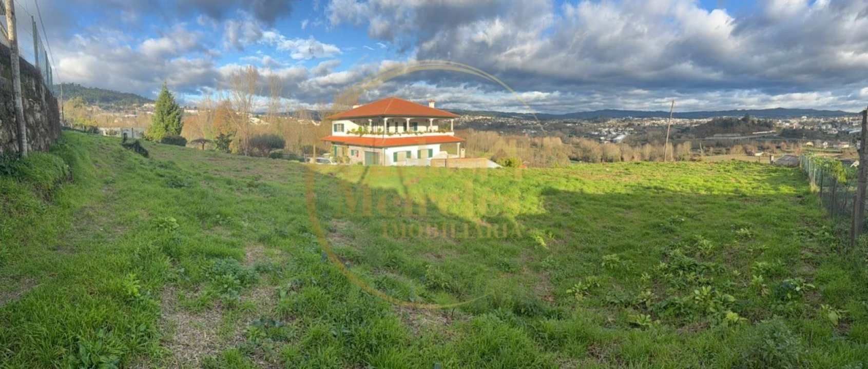 Terreno para Venda em Golães Foto 2