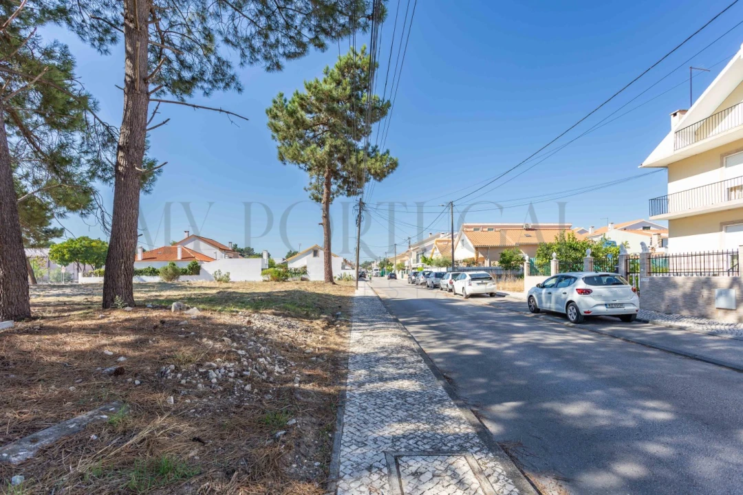 Terreno para Venda em Quinta do Conde Foto 3