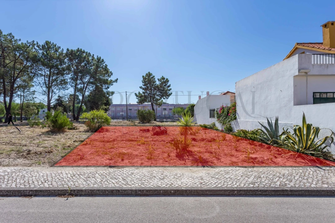 Terreno para Venda em Quinta do Conde Foto 1