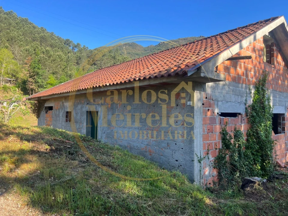 Terreno para Venda em Campo do Geres Foto 3